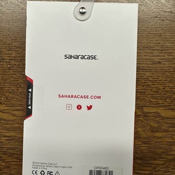 SaharaCase for iPhone 15 Pro Max. NWT - Picture 2 of 2